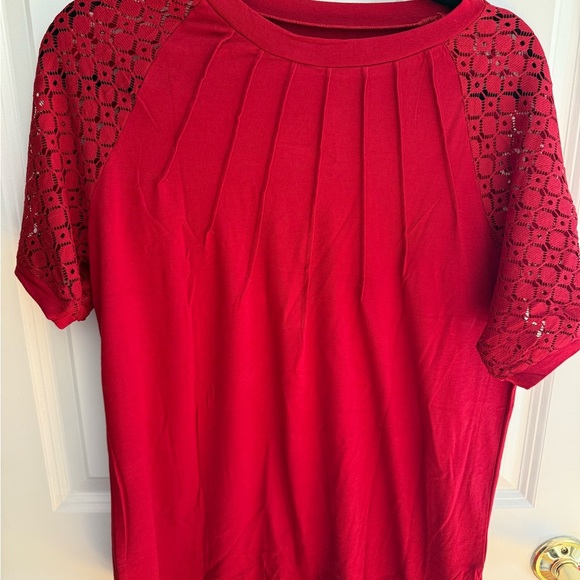 Elegant Lace Sleeve Burgundy Top - Picture 2 of 3